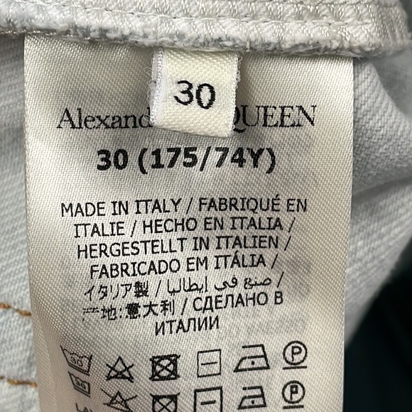 New Alexander McQueen High Rise Rigid Denim Light Wash Mom Jeans Long Sz 30 - Picture 13 of 15